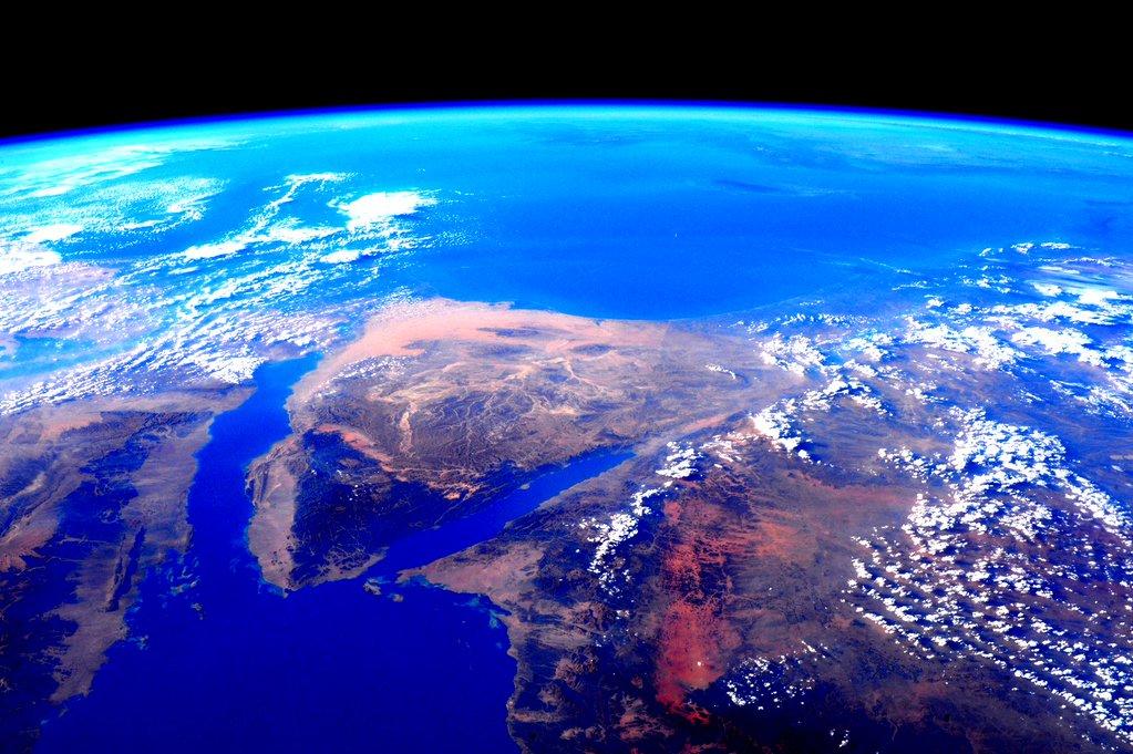  西奈群岛的清晨，来自NASA。 