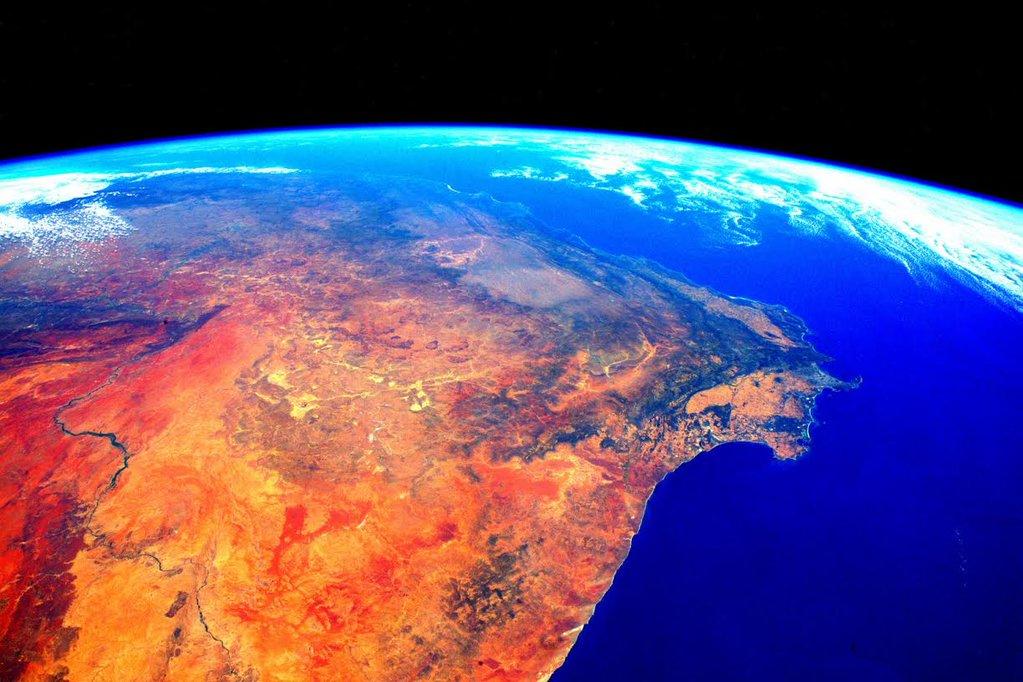  太空中俯瞰南非，来自宇航员Scott Kelly。 
