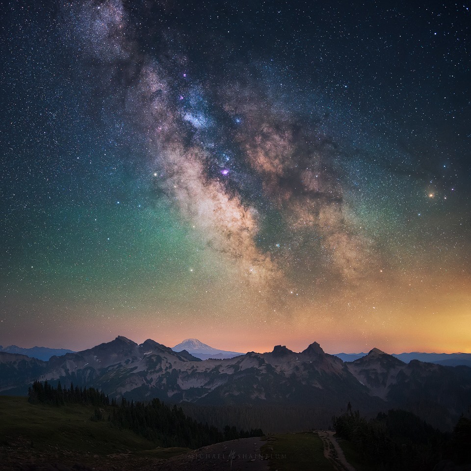  华盛顿州Tatoosh Range的星空，来自摄影师Tatoosh Range。 