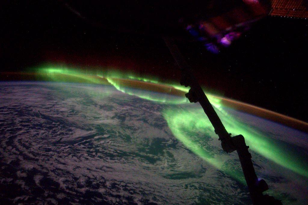  澳大利亚南部的极光，来自宇航员Jeff Williams。 