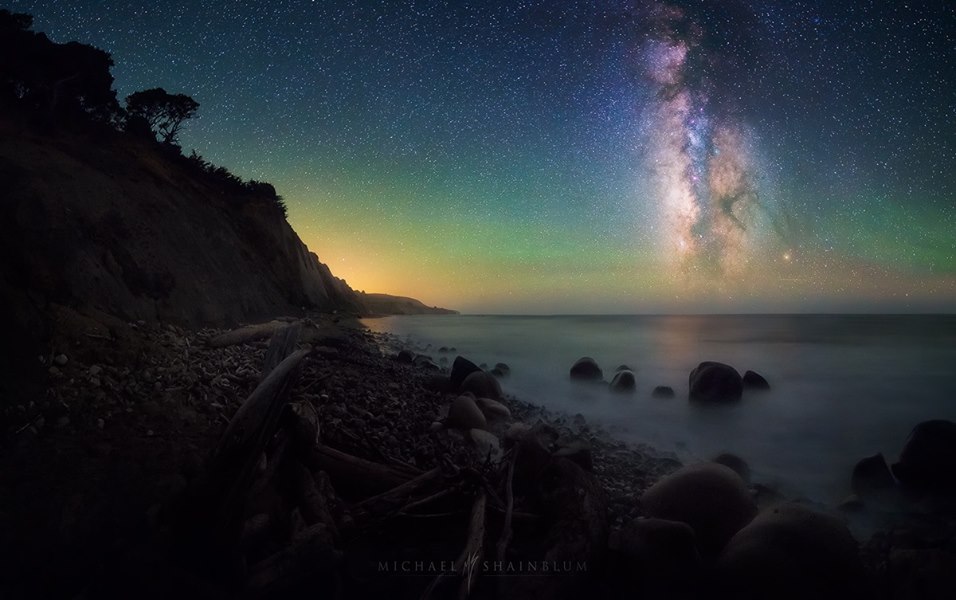  沿着海岸线的梦，来自摄影师Michael Shainblum。 