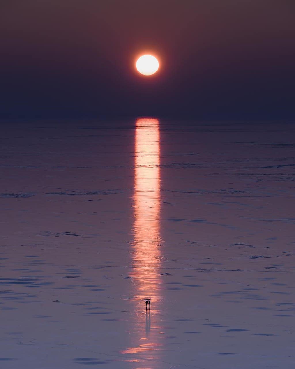  月光下的巴拉顿湖，Gabor Nagy摄于匈牙利赫维什。 