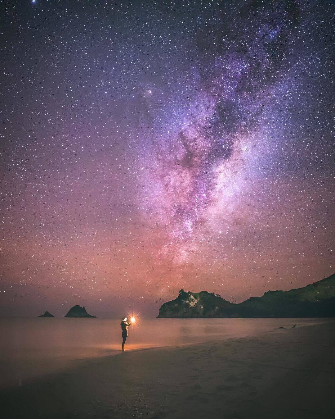  新西兰科罗曼德的星空，来自摄影师Rach Stewart。 