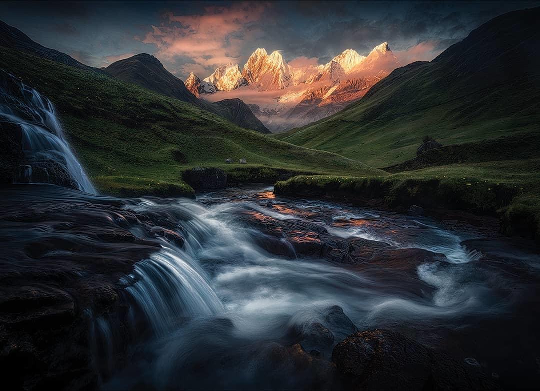  秘鲁的山脉，来自摄影师Max Rive。 