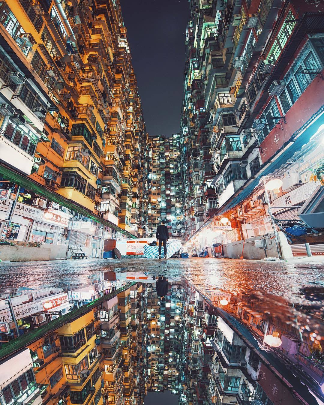 香港群楼，来自摄影师JACOB RIGLIN。 
