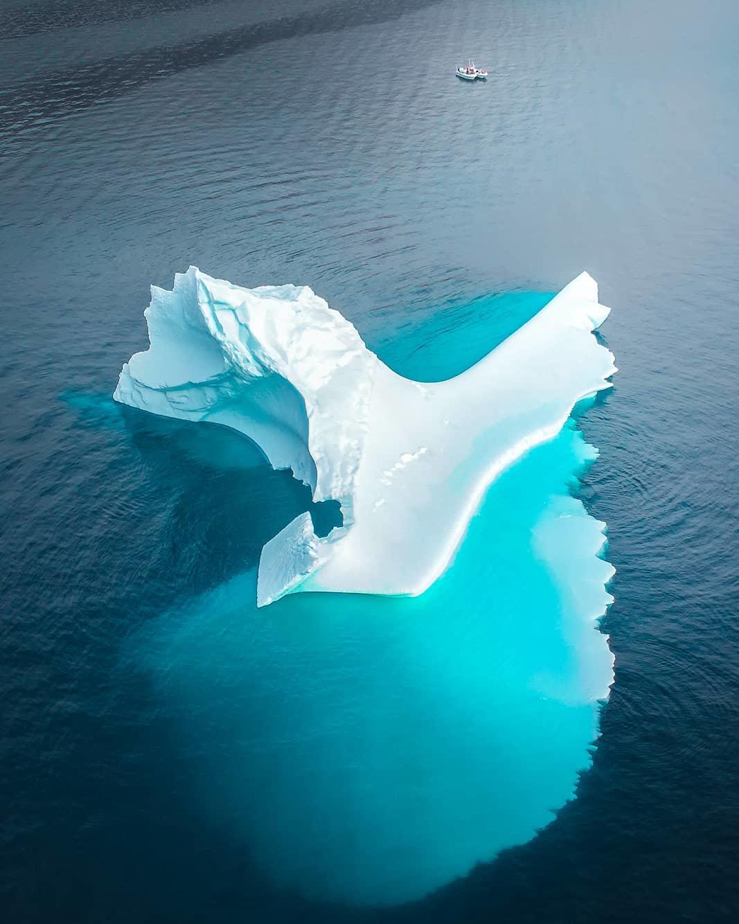  冰山，来自摄影师Thomas Chu。 