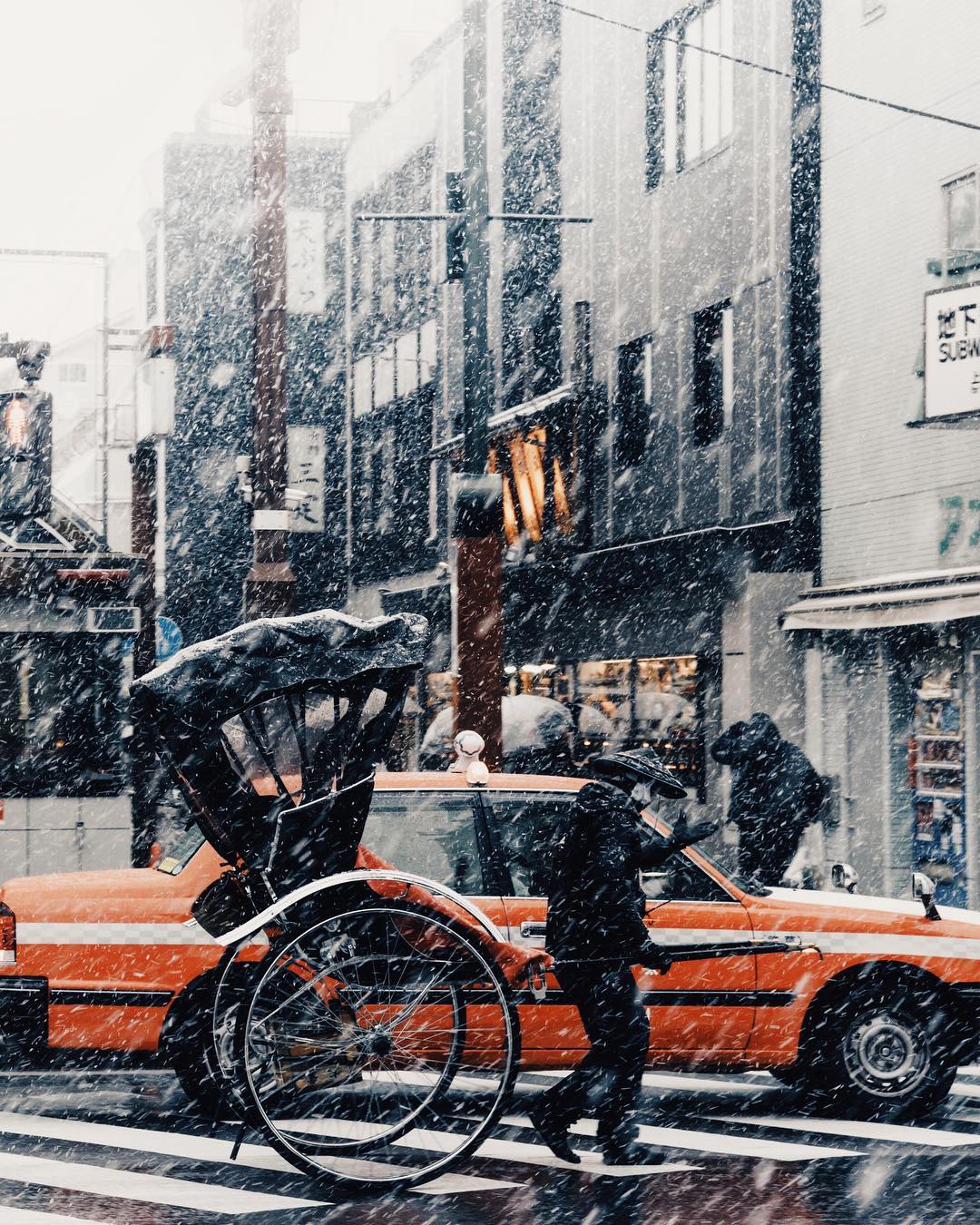 雪天的东京街头来自摄影师yasufumi
