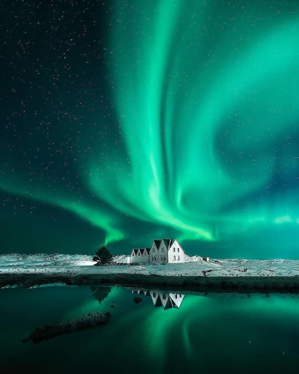  冰岛的极光，来自摄影师Arnar Kristjansson。 