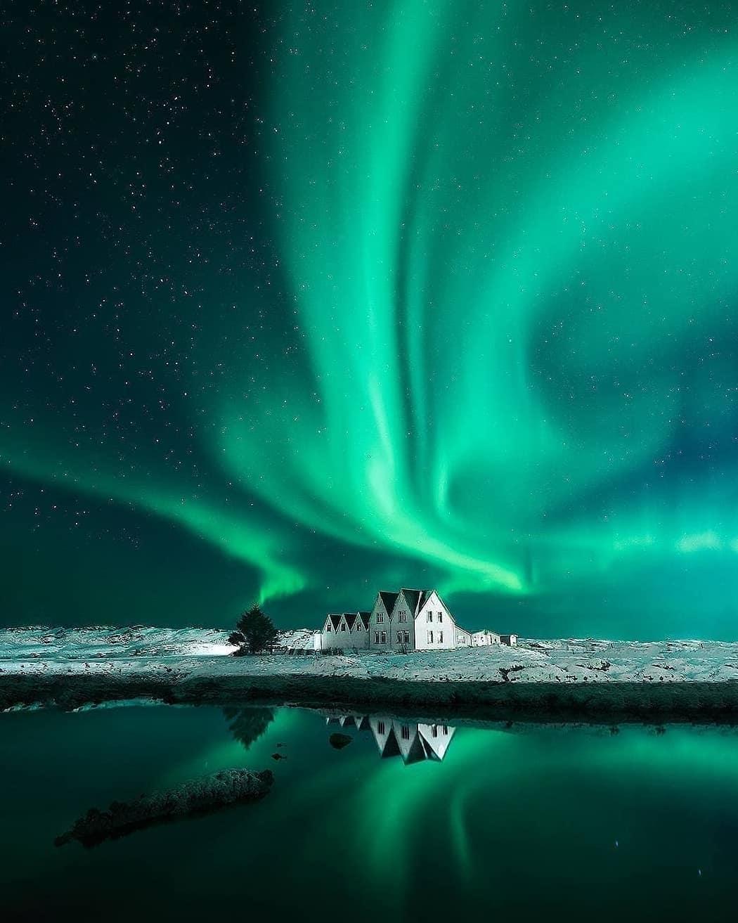  冰岛的极光，来自摄影师Arnar Kristjansson。 