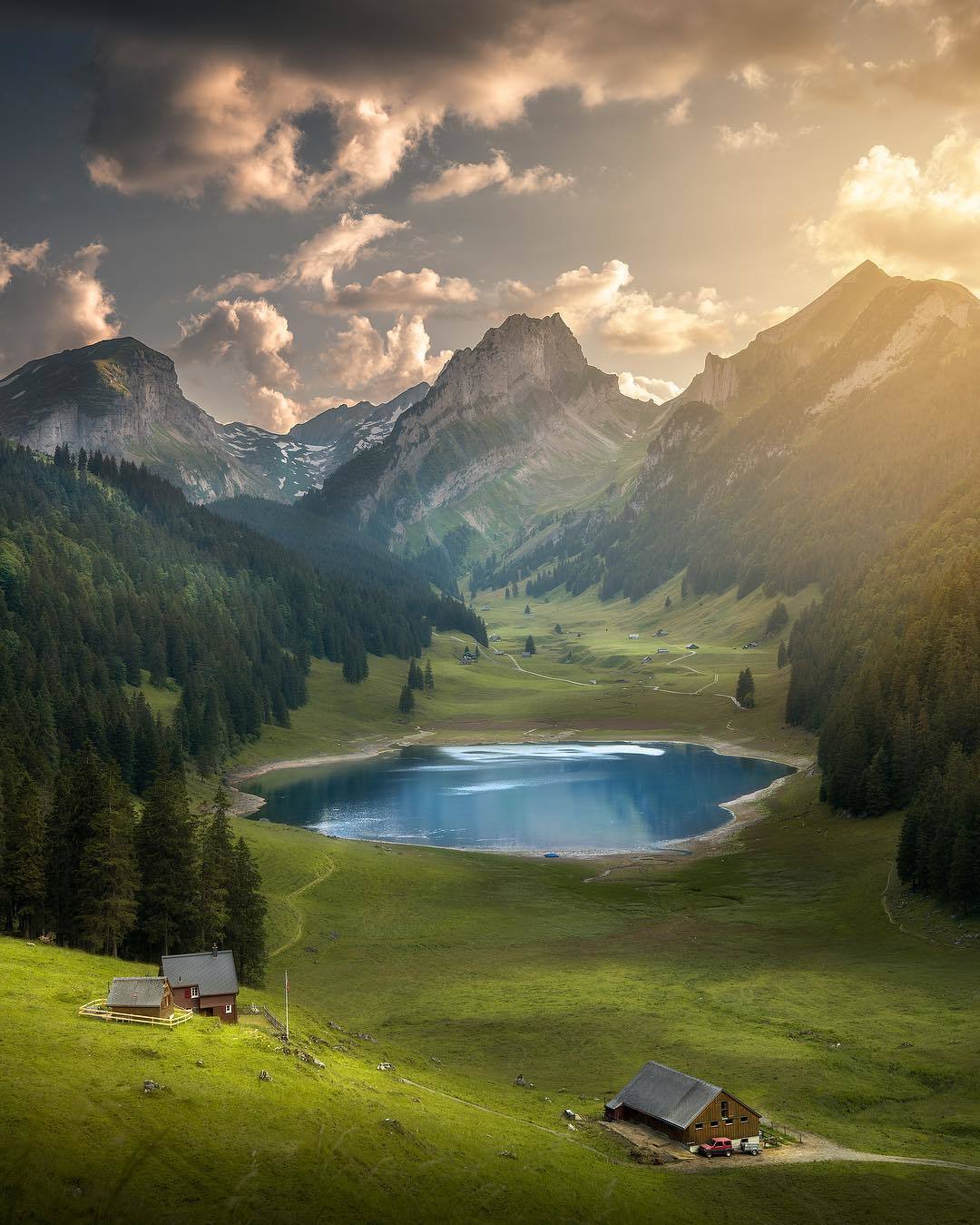  瑞士风景，来自摄影师Ilhan。 