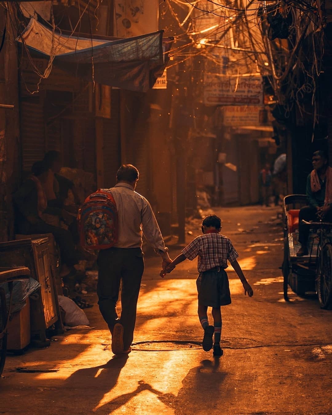 回家路上的父与子来自摄影师mangofolk
