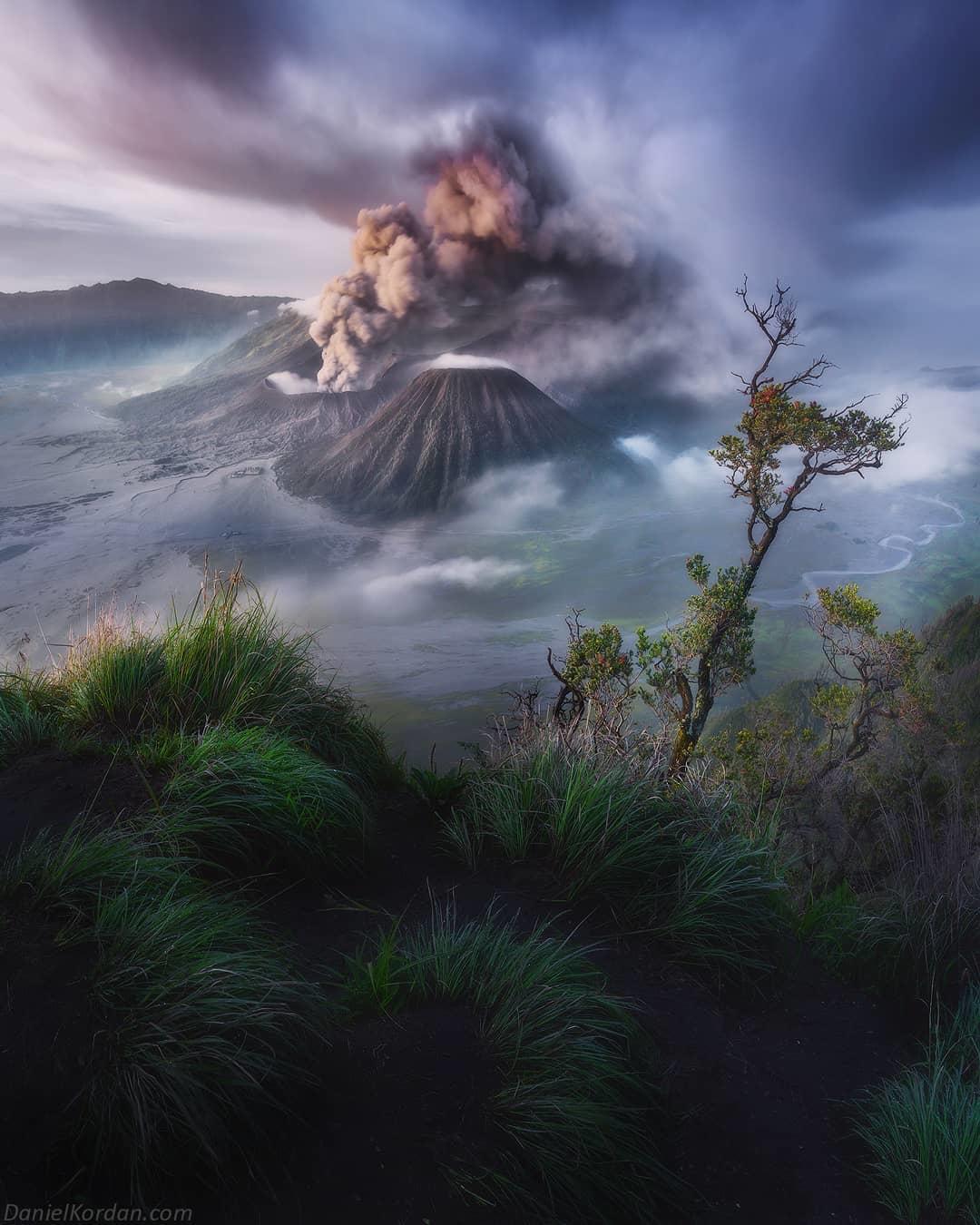  婆罗摩火山，来自摄影师Daniel Kordan。 