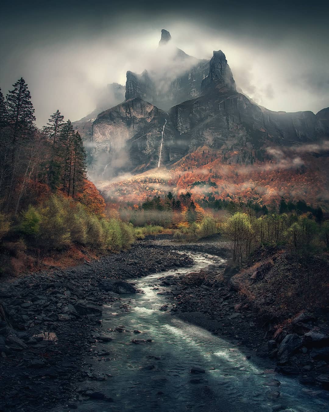 法国阿尔卑斯山脉的秋天来自摄影师maxrive