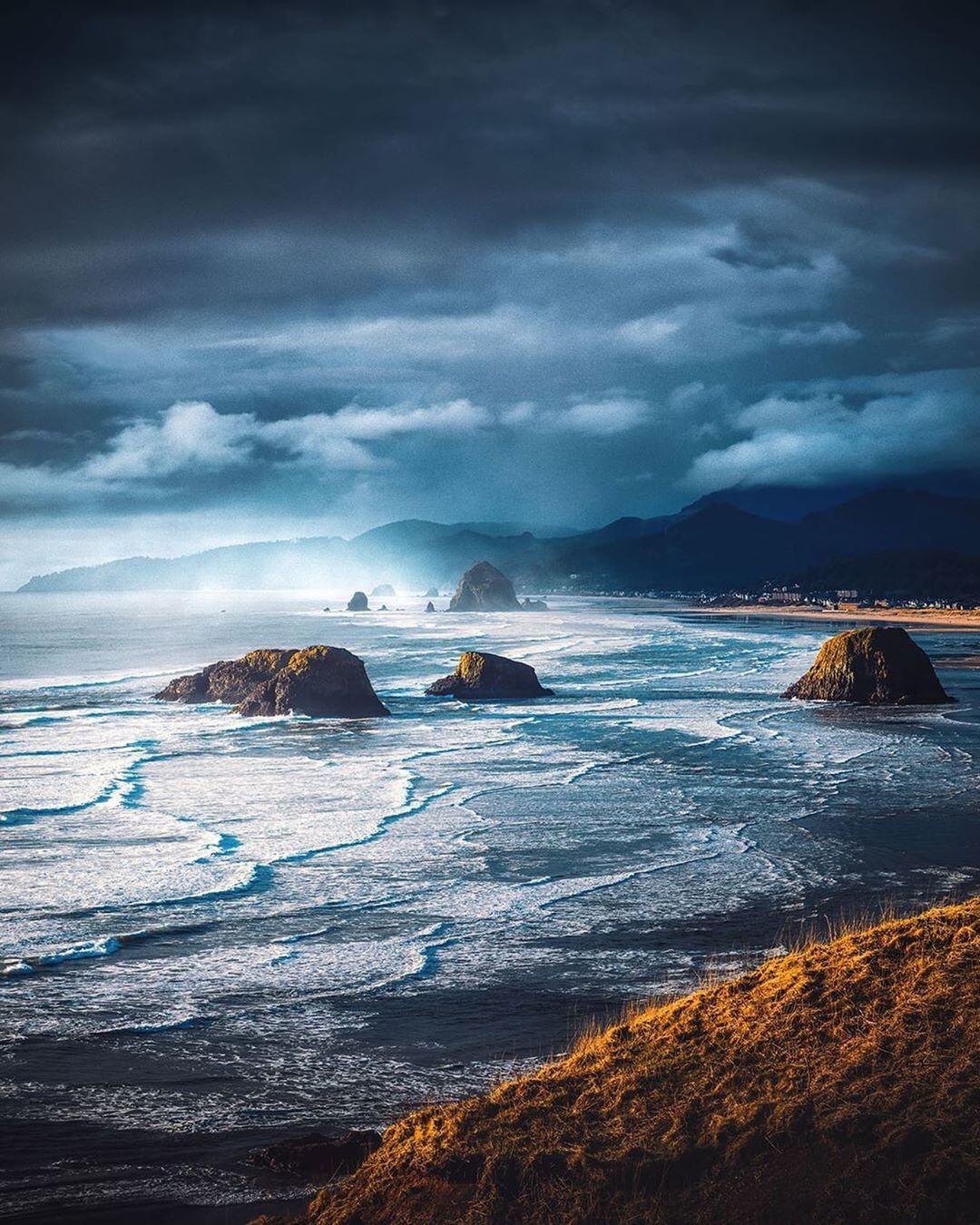  俄勒冈州加农海滩，来自摄影师Kai Yhun。 