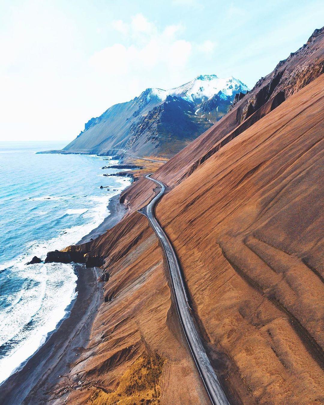  冰岛的海岸公路，来自摄影师horour Hristleifsson。 