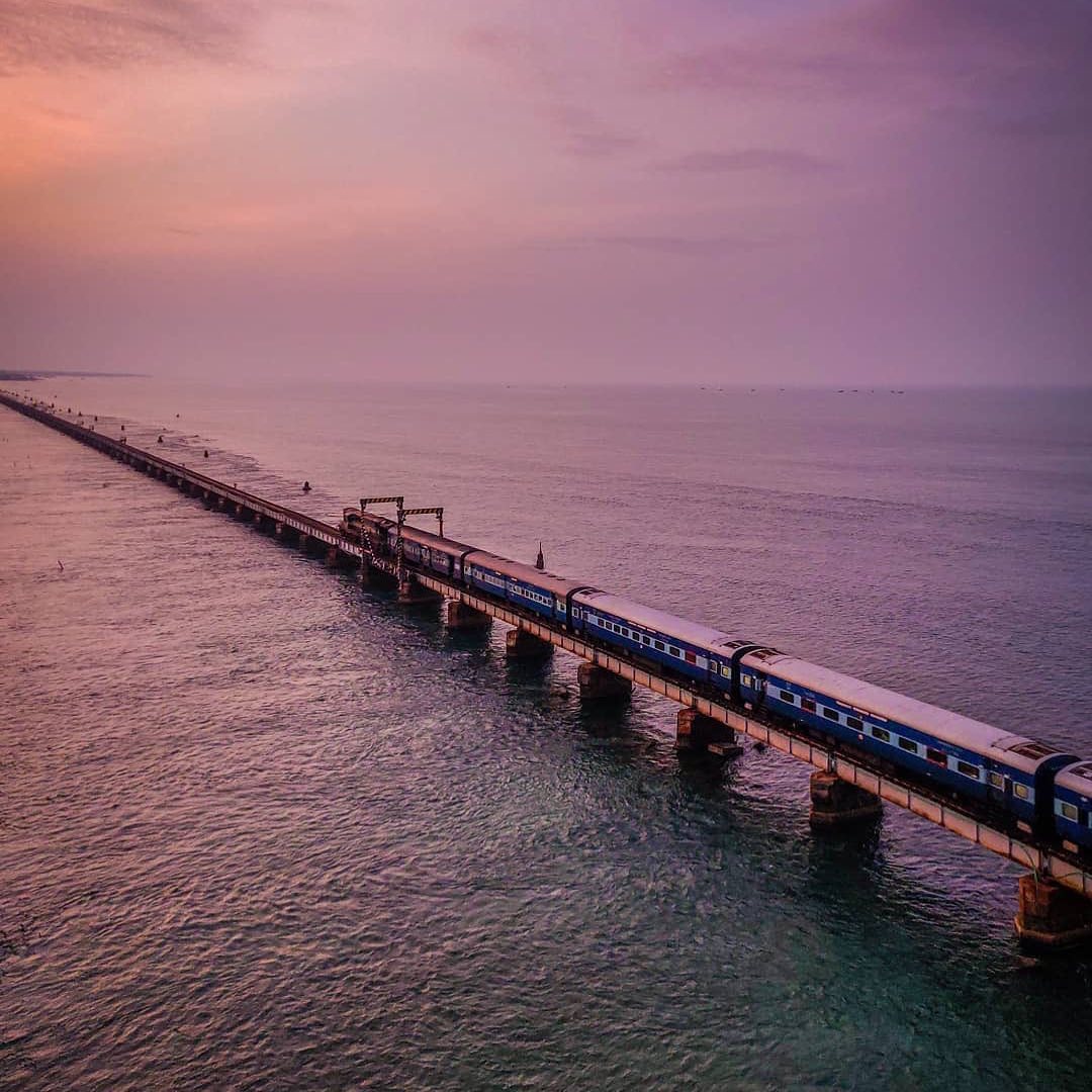 连接印度拉姆斯瓦兰与大陆的海上火车来自摄影师ashwin