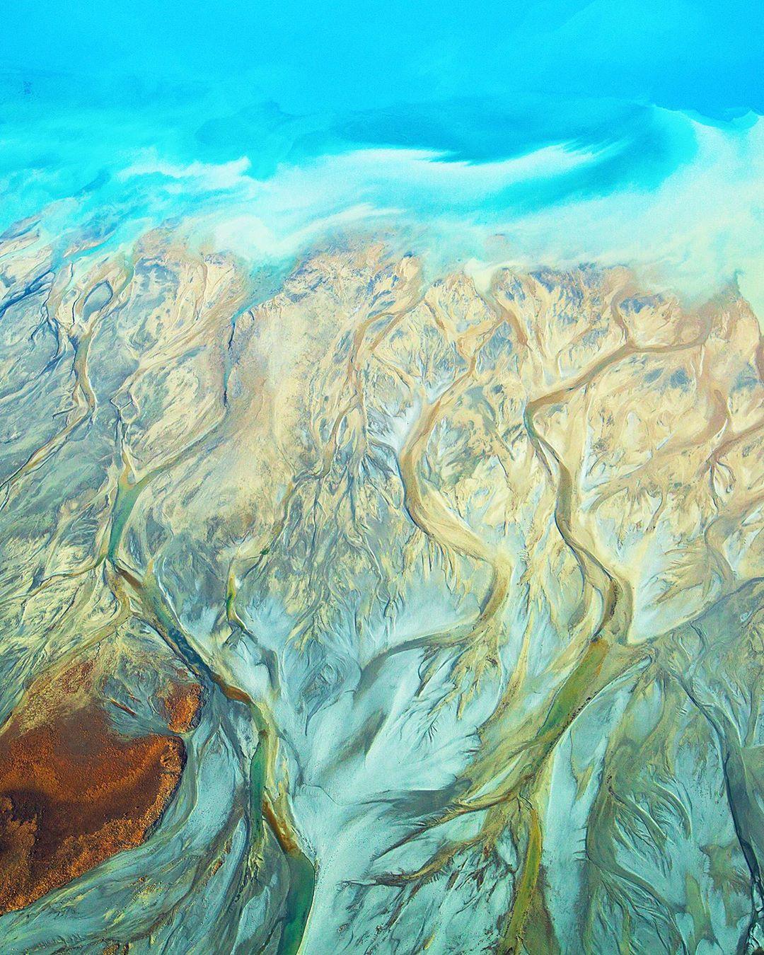  俯瞰新西兰特卡波湖，来自摄影师Stephen Waller。 