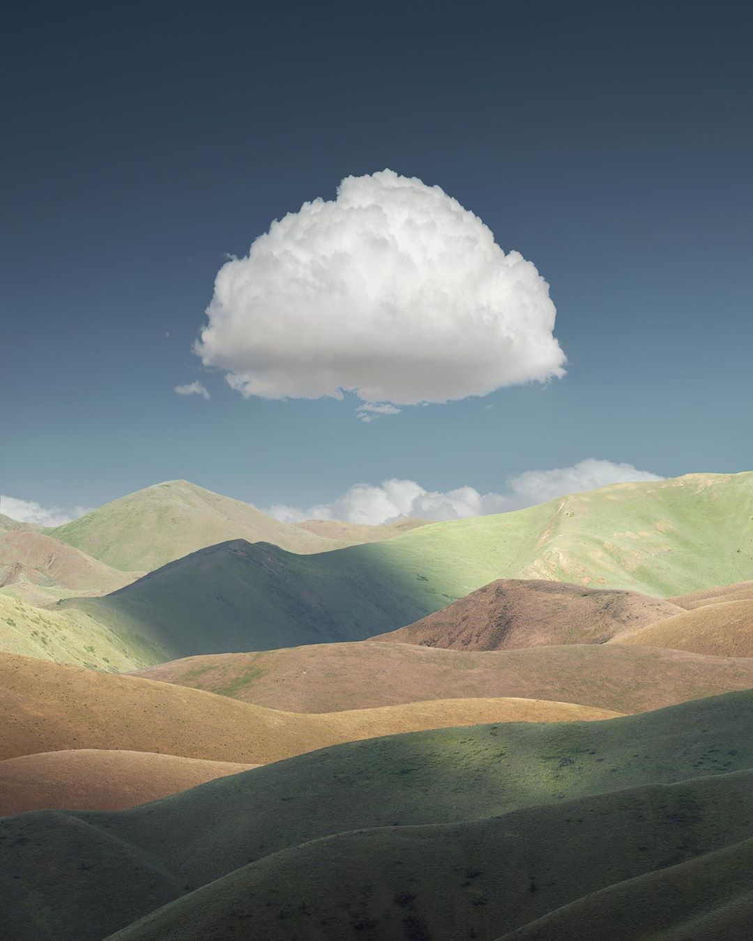 山峰与云来自摄影师benjamineverett