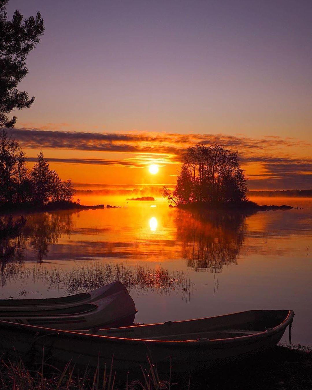  黄昏下的湖面，来自摄影师Maria Silen。 