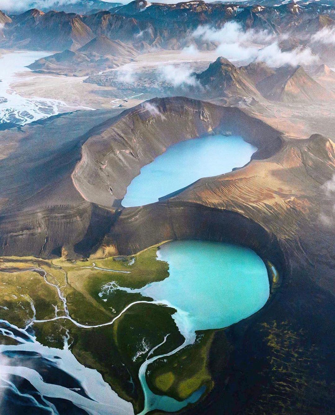  冰岛高山湖泊，来自摄影师Sebastianmzh。 