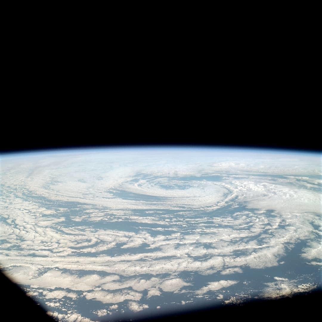  阿波罗9号拍摄的地球，来自NASA。 