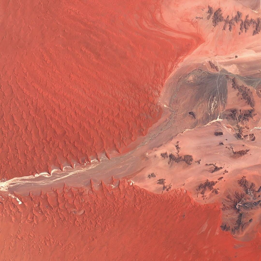  纳米布沙漠，来自哨兵卫星。 
