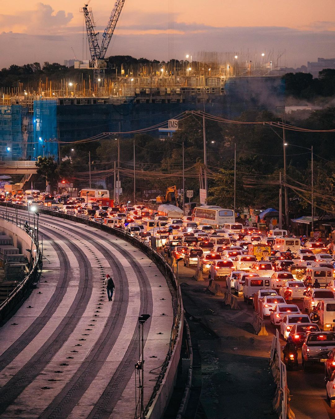 漫漫回家路来自摄影师jilsontiu