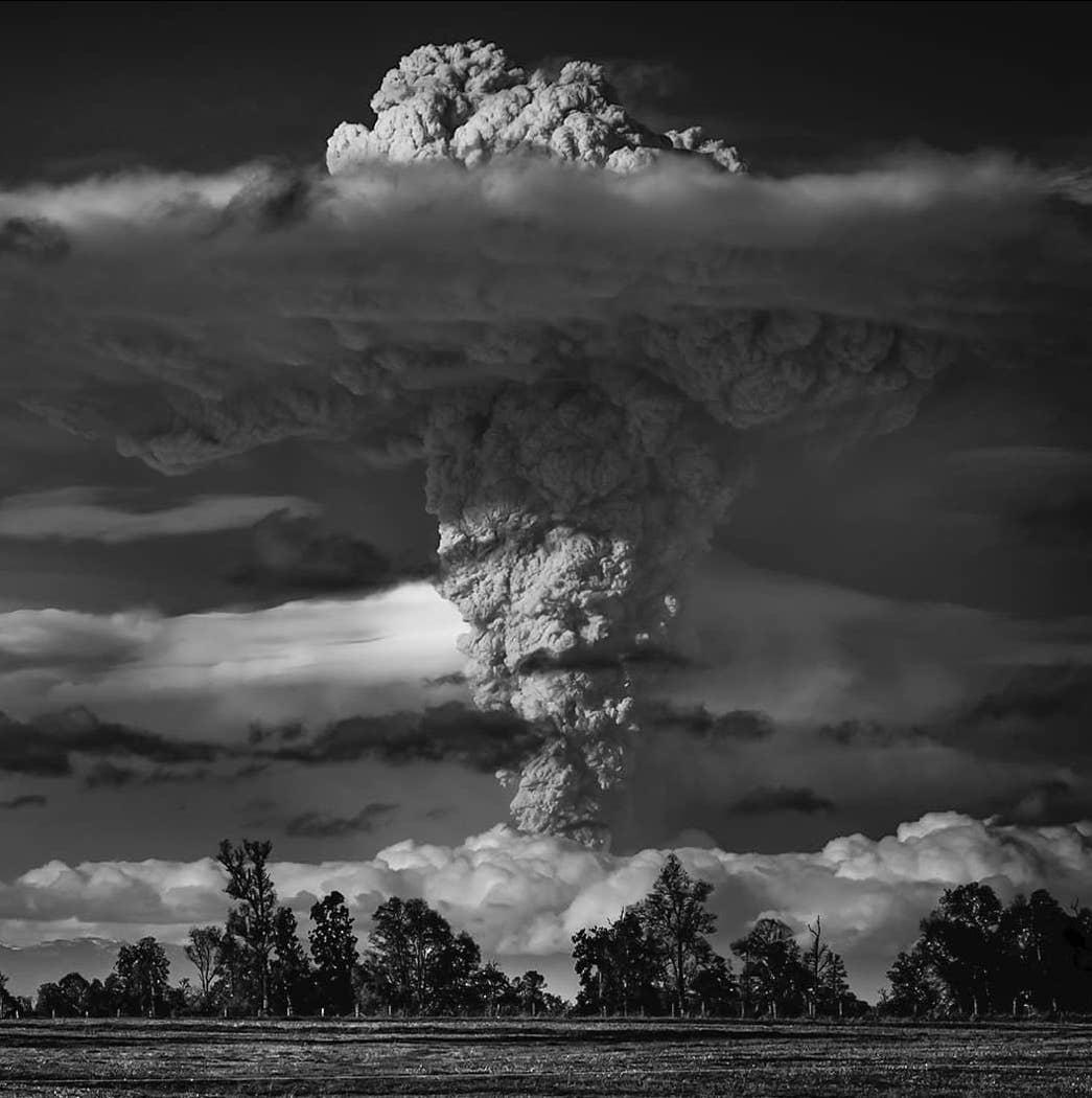  智利柯登德高勒火山，来自摄影师Francisco Negroni。 