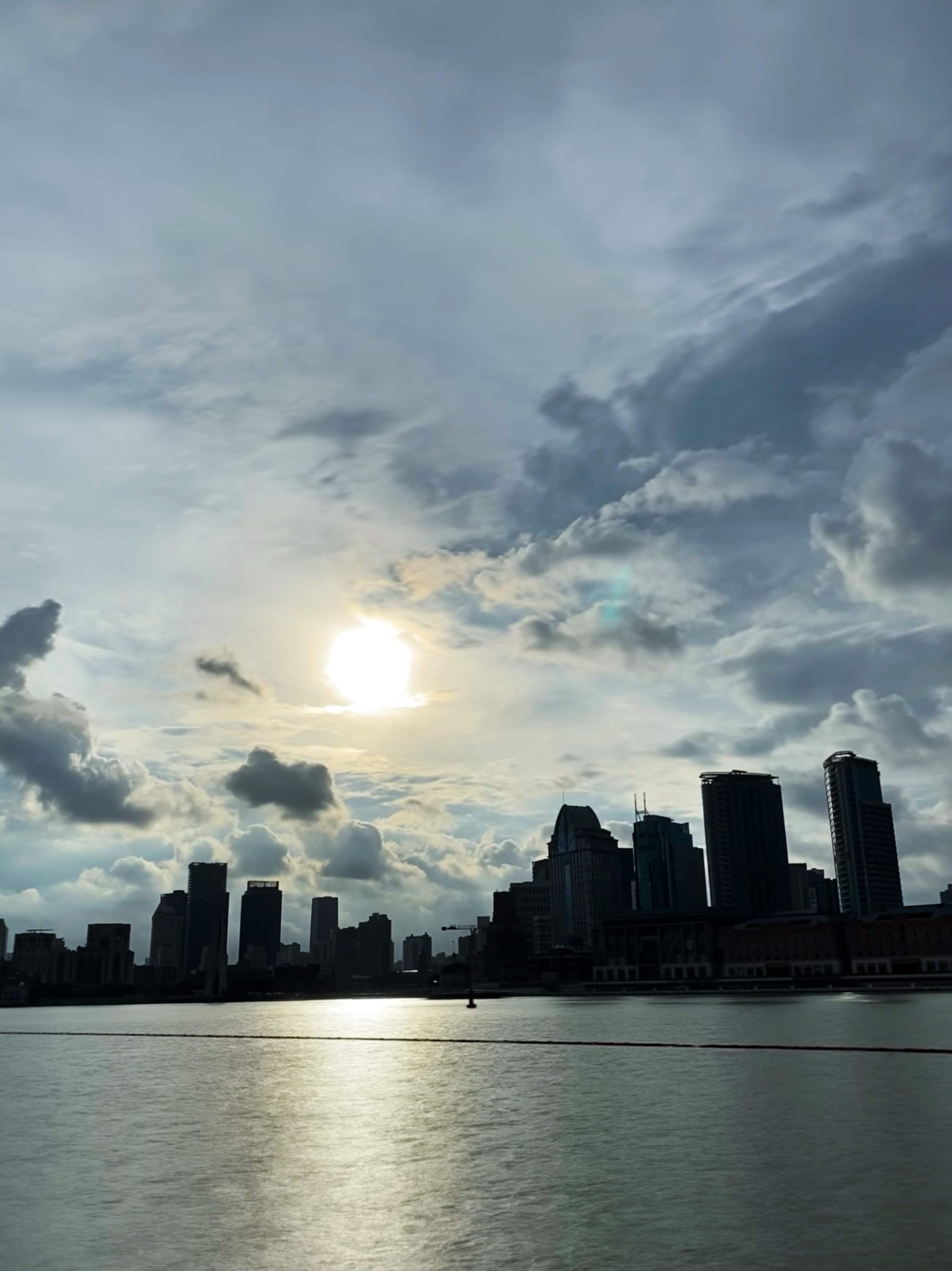 浮生半日闲。