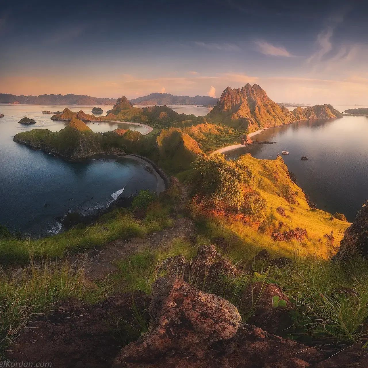 印尼科莫多国家公园的清晨来自摄影师danielkordan