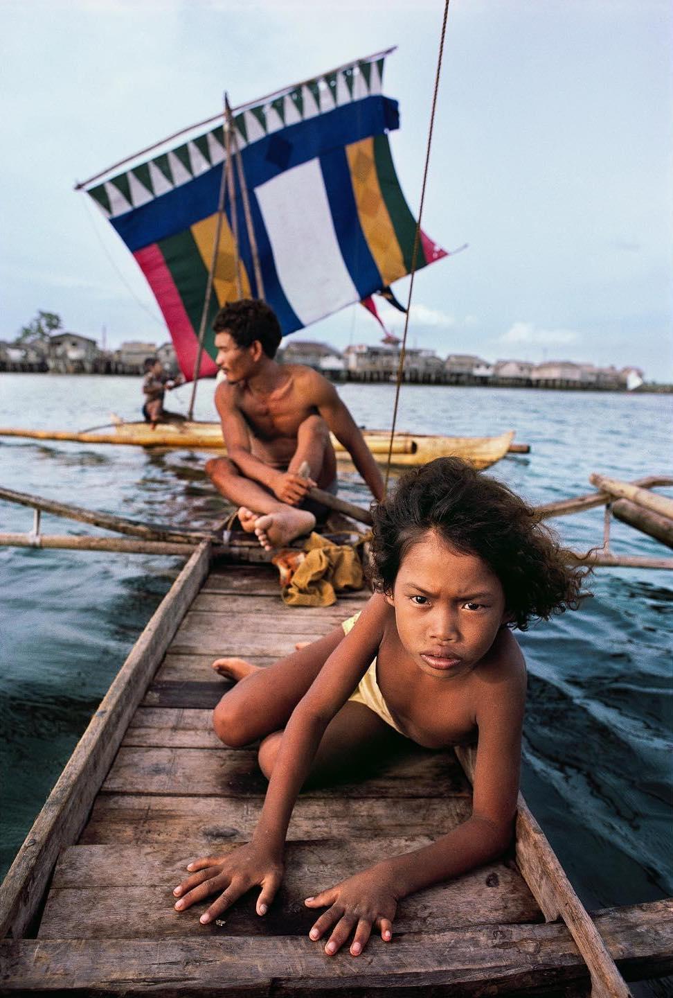  苏禄海的渔民，Steve McCurry摄于1985年菲律宾。 