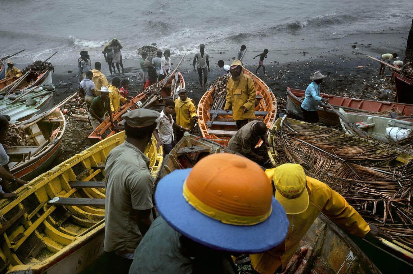  马提尼克岛的渔民，Jean Gaumy摄于1979年。 