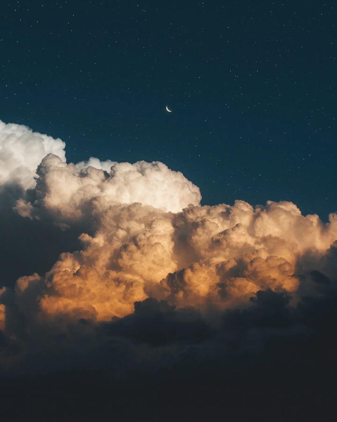  云的夏日，来自摄影师Matias Alonso Revelli。 