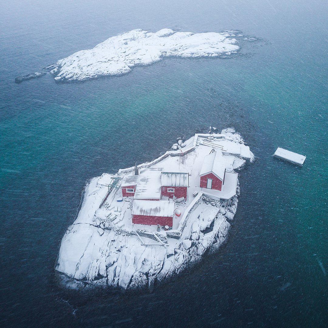  冬日的罗弗敦群岛，来自摄影师Marco Grassi。 