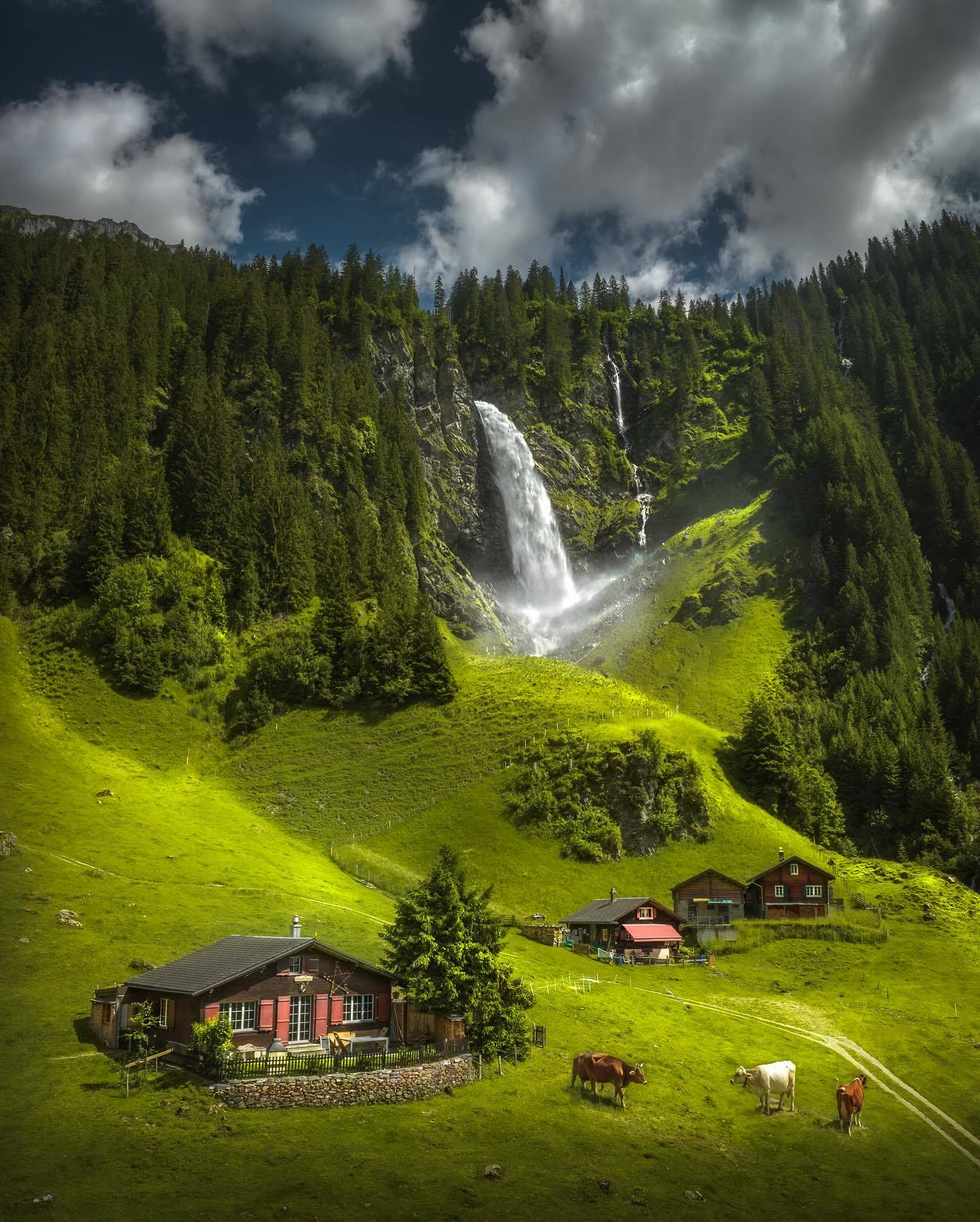  瑞士，来自摄影师Daniel Kordan。 